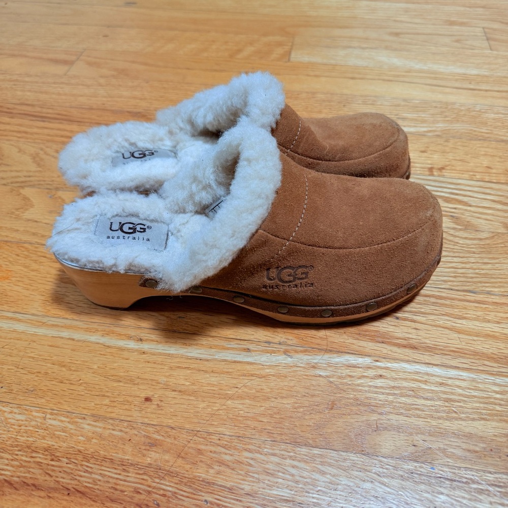 UGG Brown Suede Leather Shearling Mules Sz 5